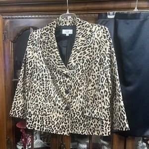 Le Suit Women's Animal Print Blazer & Skirt set